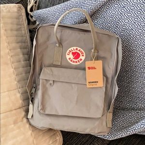 BNWOT KANKEN BACKPACK IN THE COLOR FOG